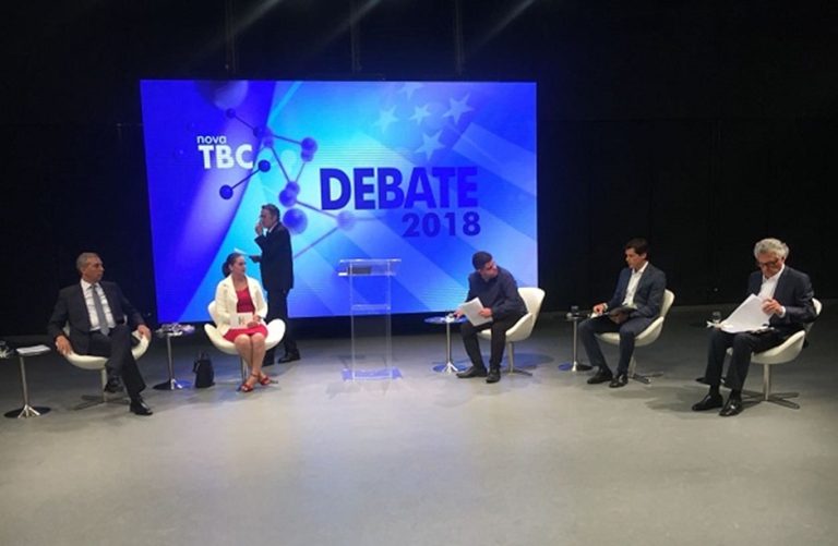 🎥Assistam ao debate entre os candidatos a Governador de Goiás da TV Brasil Central; mediador desmaia enquanto candidata respondia pergunta