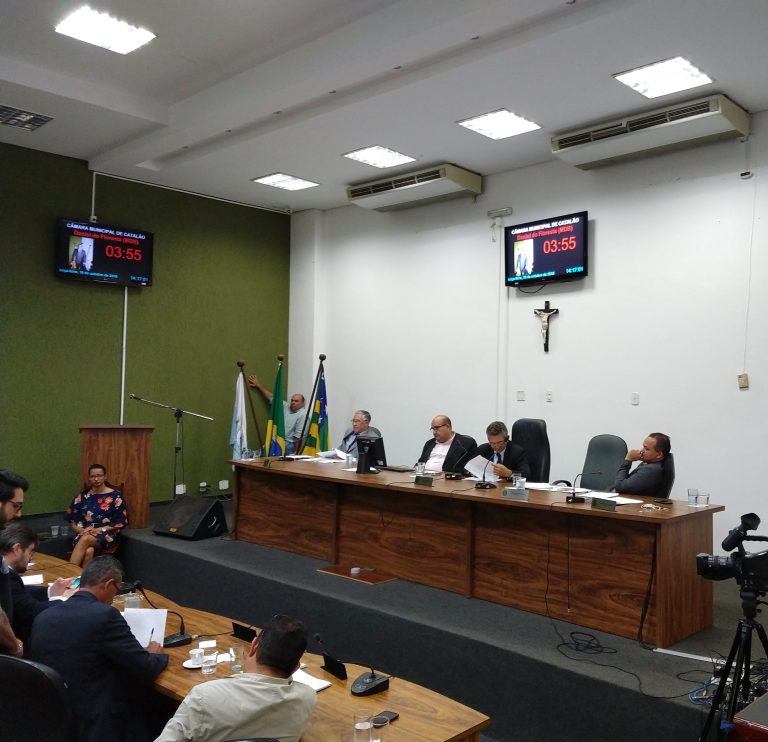 LEGISLATIVO: debates dos resultados das eleições 2018 e eleição da nova mesa diretora da Câmara de Catalão marcam primeira sessão pós-eleição