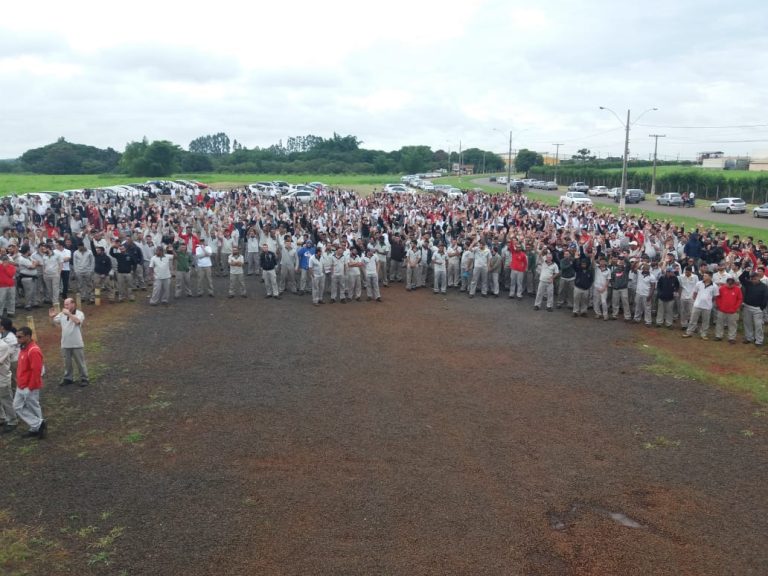 Trabalhadores da Mitsubishi aprovam acordo que garante reajuste salarial