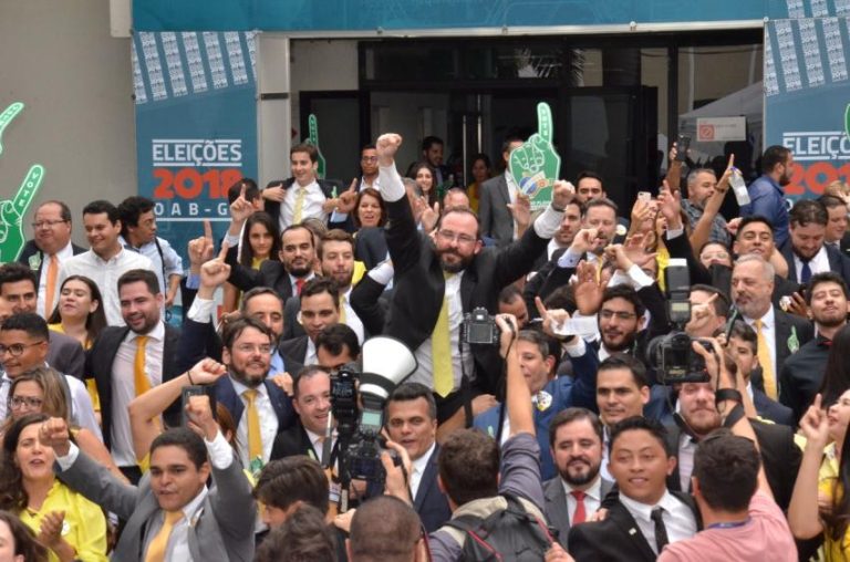 Lúcio Flávio é reeleito e vai comandar a OAB no próximo triênio
