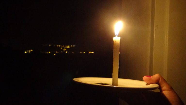 Bairros de Catalão sofrem com falta de energia elétrica