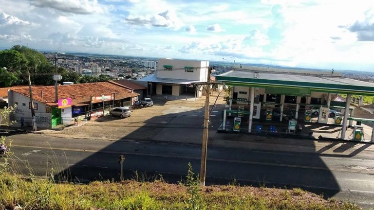 EM CATALÃO, POSTO DE COMBUSTÍVEIS É ASSALTADO POR BANDIDOS ARMADOS; QUANTIA LEVADA NÃO FOI DIVULGADA
