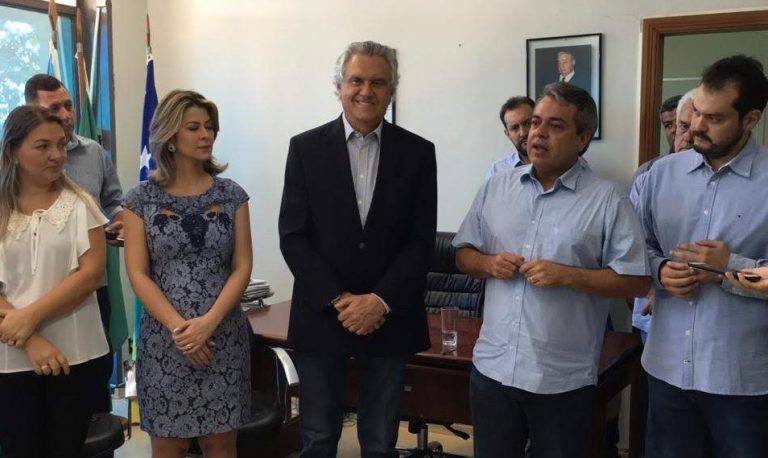 🎥CAIADO CONFIRMA PREFEITO DE FORMOSA, ERNESTO ROLLER, COMO SECRETÁRIO DE GOVERNO