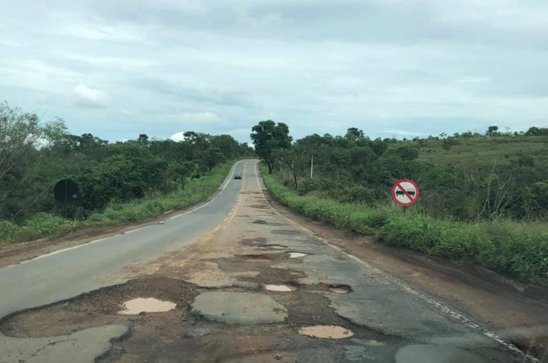 PARA TV ANHANGUERA, AGETOP DISSE NÃO TER ORÇAMENTO PARA TAPAR BURACOS NA GO 330 ENTRE CATALÃO E PIRES DO RIO
