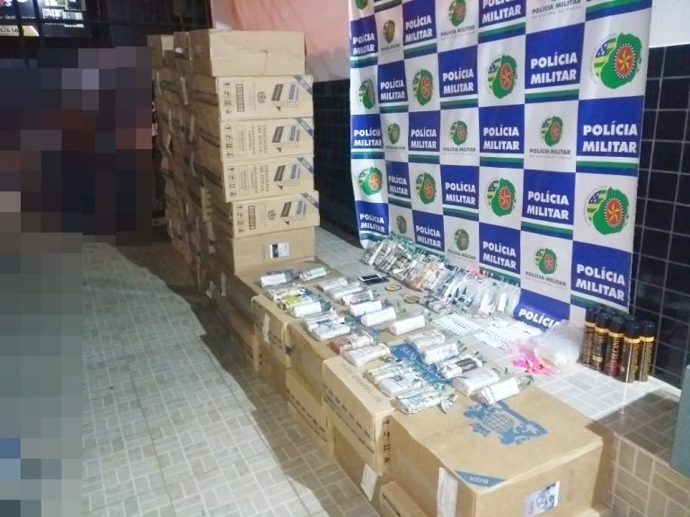 DOIS HOMENS FORAM PRESOS PELA PM DE CATALÃO COM DROGAS E CIGARROS CONTRABANDEADOS
