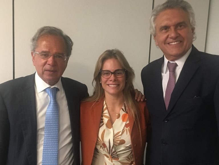 CAIADO E CRISTIANE SCHMIDT TÊM ENCONTRO COM GUEDES PARA TRATAR DA SITUAÇÃO FISCAL DE GOIÁS