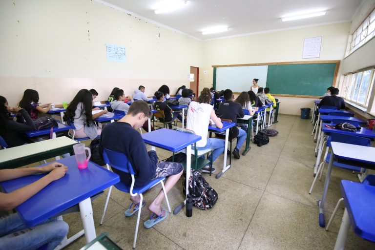 AULAS NA REDE PÚBLICA ESTADUAL COMEÇAM NA SEGUNDA (21) PARA MAIS DE 485 MIL ALUNOS