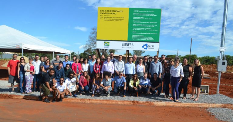 CERIMÔNIA MARCA INÍCIO DAS OBRAS DE CONSTRUÇÃO DA CASA DO ESTUDANTE