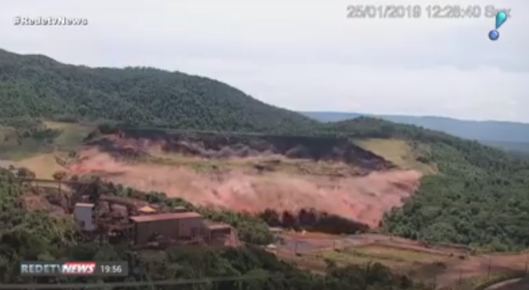 🎥SE AINDA NÃO VIU, VEJA O MOMENTO EXATO DO ROMPIMENTO DA BARRAGEM DA VALE EM BRUMADINHO-MG