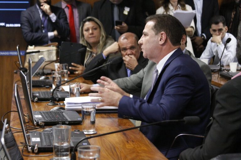 SENADOR VANDERLAN DEFENDE CRIAÇÃO DA REGIÃO METROPOLITANA DO DISTRITO FEDERAL ABRIGARÁ MUNICÍPIO GOIANOS E MINEIROS