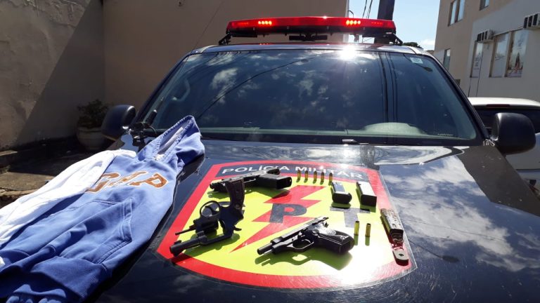 CATALÃO: DOIS DOS QUATRO ENVOLVIDOS NO ASSASSINATO DO ADOLESCENTE NA MADRUGADA DESTA SEXTA (12), FORAM PRESOS PELA PM E PC; ARMAS E UMA MOTO FORAM APREENDIDAS