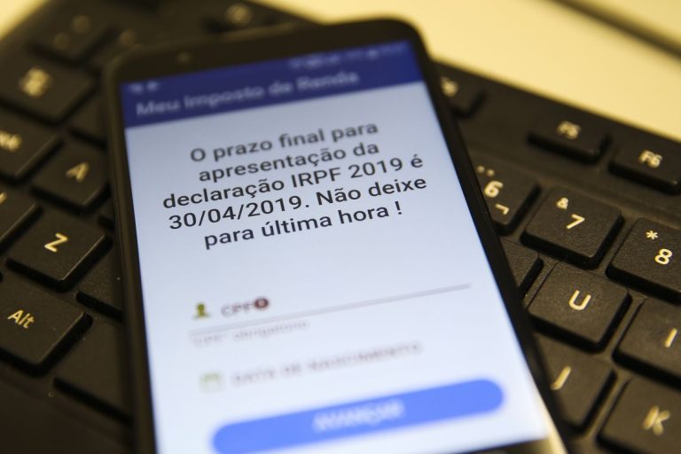 CONTRIBUINTES TÊM ATÉ HOJE PARA ENTREGAR IMPOSTO DE RENDA
