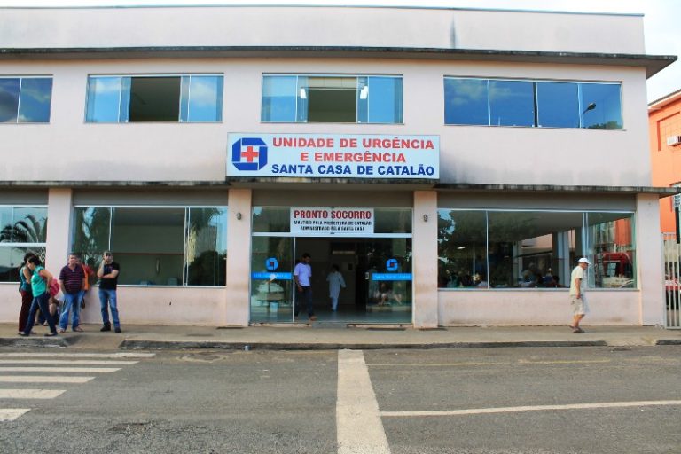 CONVÊNIO ENTRE ESTADO DE GOIÁS E SANTA CASA DE CATALÃO SERÁ ASSINADO NA PRÓXIMA SEGUNDA-FEIRA (20/05); PRONTO SOCORRO ESTÁ ATENDENDO SOMENTE URGÊNCIA E EMERGÊNCIA