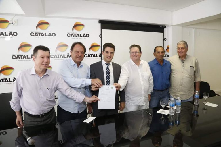 GOVERNO DE GOIÁS ASSINA CONVÊNIO COM A SANTA CASA DE CATALÃO