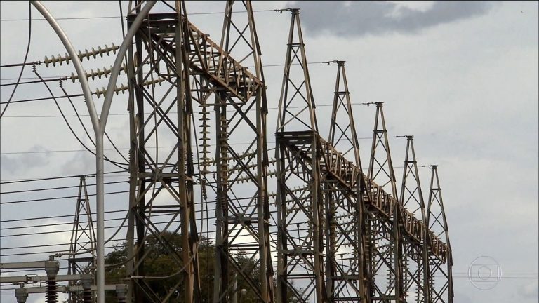 AGR E ANEEL FISCALIZAM A ENEL GOIÁS