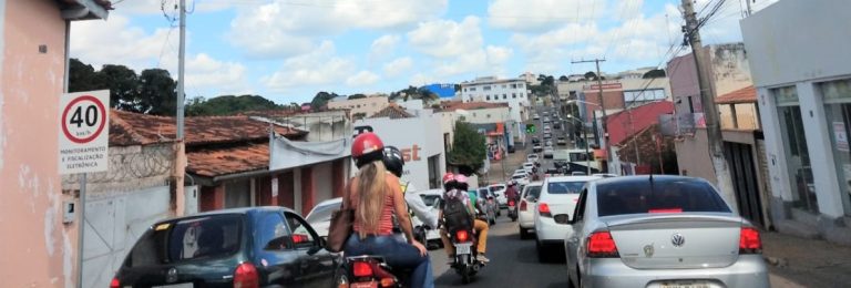 TRÂNSITO CONTURBADO DE CATALÃO PROVOCA ACIDENTES TODOS OS DIAS
