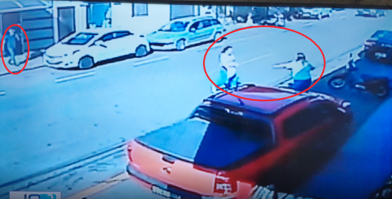 EM CATALÃO, HOMEM DE 52 ANOS ESFAQUEIA EX-COMPANHEIRA E FOI PRESO EM FLAGRANTE PELA PM MINUTOS DEPOIS DE COMETER O CRIME; TENTATIVA DE FEMINICÍDIO ACONTECEU NESTA SEGUNDA-FEIRA (17), NO BAIRRO NOSSA SENHORA DE FÁTIMA