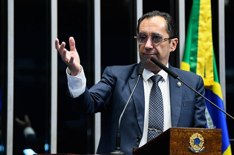 JORGE KAJURU DEIXA O PSB: “MEU CORAÇÃO DESEJA ME VER SENADOR SEM PARTIDO”