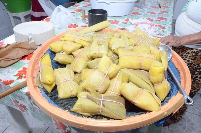 ASSOCIAÇÃO DE CATALÃO CONTRA O CÂNCER (ACCC) FARÁ A 2ª EDIÇÃO DA PAMONHADA DA ACCC; CADA PAMONHA CUSTARÁ R$ 5 REAIS E PODERÁ SER ENTREGUE EM QUALQUER BAIRRO DA CIDADE