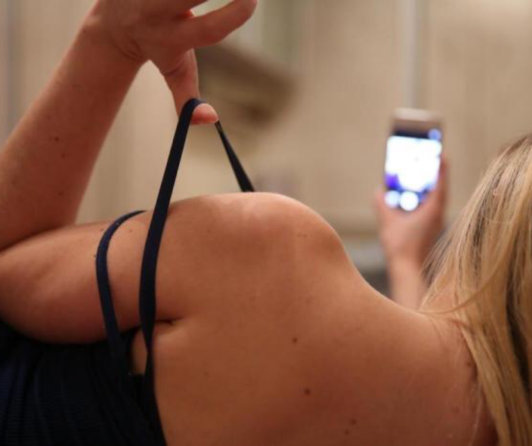 COMPARTILHAMENTO DE FOTOS ÍNTIMAS NA INTERNET PODE GERAR INDENIZAÇÃO A VÍTIMA