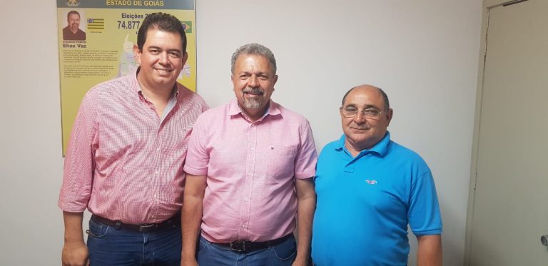 DIORIVAN PEREIRA, EX-PREFEITO DE OUVIDOR SE REÚNE COM ELIAS VAZ, PRESIDENTE ESTADUAL DO PSB; PARTIDO TERÁ TODO RESPALDO PARA 2020