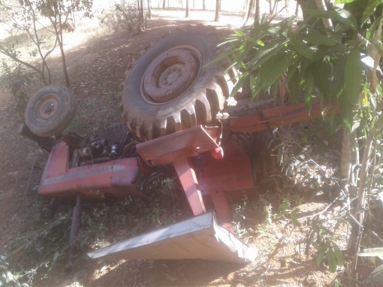 MÃE E FILHA SÃO ATROPELADAS POR TRATOR E MORREM; TRAGÉDIA ACONTECEU EM ITABERAÍ