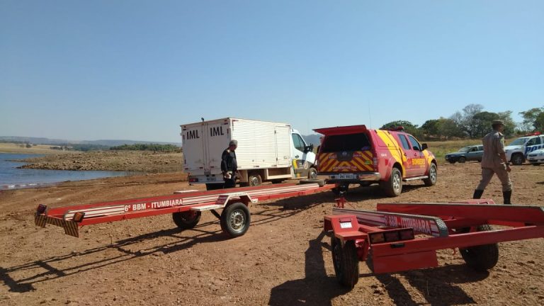 QUEDA DE HELICÓPTERO NO LAGO DAS BRISAS, EM BURITI ALEGRE DE GOIÁS, MATA TRÊS E DEIXA UMA PESSOA FERIDA; ENTRE OS MORTOS ESTAVAM UMA SERVIDORA DA ALEGO