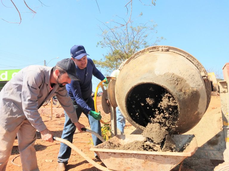 REALIZADA SEGUNDA AÇÃO DE IMPACTO NA CONSTRUÇÃO DO DINO’S PARQUE ECOLÓGICO; PRIMEIRO DINOSSAURO COMEÇARÁ A SER ESCUPIDO NOS PRÓXIMOS DIAS