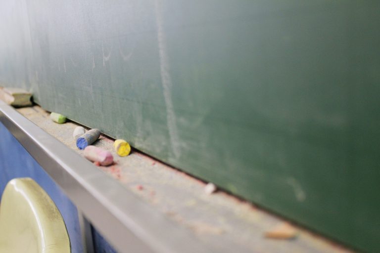 NOVO CALENDÁRIO ESCOLAR 2020 GARANTE 60 DIAS DE FÉRIAS PARA PROFESSORES