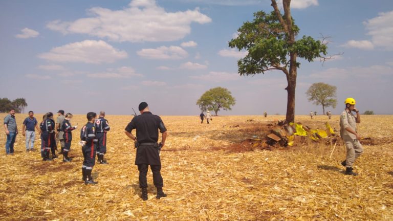 QUEDA DE AVIÃO DE PEQUENO PORTE MATA DUAS PESSOAS; ACIDENTE AÉREO ACONTECEU EM RIO VERDE, INTERIOR DE GOIÁS