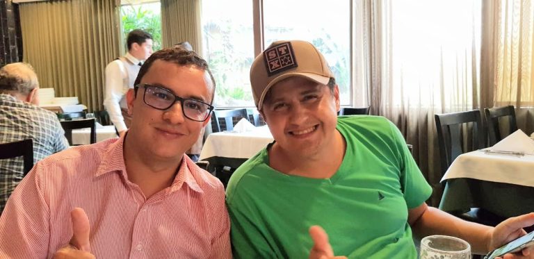 BLOGUEIRO BADIINHO SE REÚNE EM GOIÂNIA, CAPITAL DE GOIÁS, COM O HUMORISTA DELESMANO ALVES, O PERFEITO PIRES