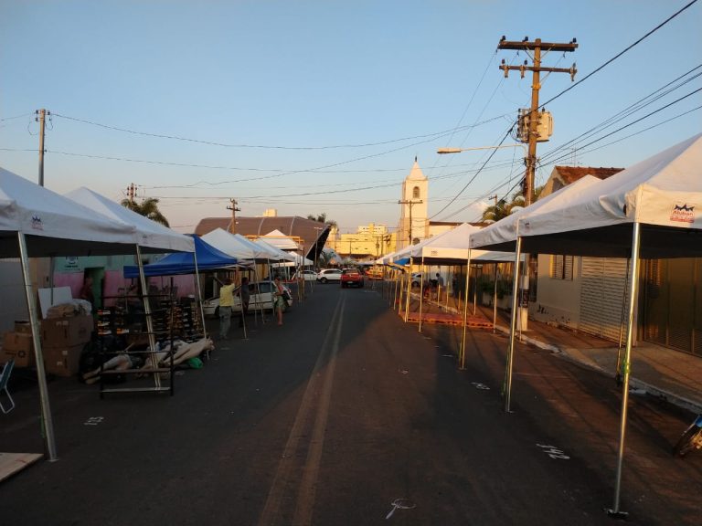FESTA DO ROSÁRIO 2019: BARRAQUINHAS JÁ TOMAM CONTA DE VÁRIAS RUAS NAS PROXIMIDADES DO LARGO DO ROSÁRIO