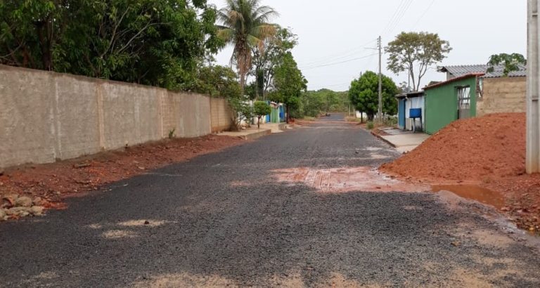 MORADORES DO SETOR AEROPORTO, EM TRÊS RANCHOS, ESTÃO SEM ENERGIA ELÉTRICA DESDE A NOITE DO ÚLTIMO DOMINGO (06/10)