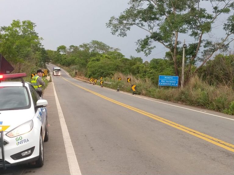GOINFRA EMITE NOTA SOBRE EROSÃO NO ENCABEÇAMENTO DA PONTE DO RIO VERÍSSIMO, NA GO 330, ENTRE CATALÃO E IPAMERI