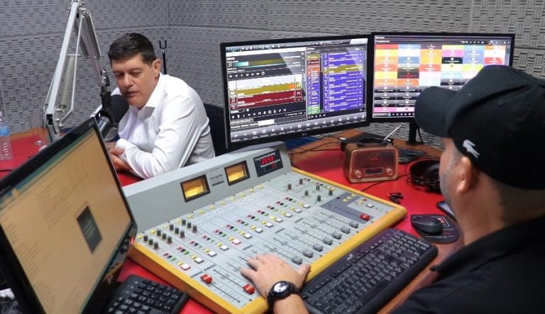 FERNANDO GARCIA ESTREIA PROGRAMA ‘SEM CENSURA’ NA RÁDIO SUCESSO FM 97,5