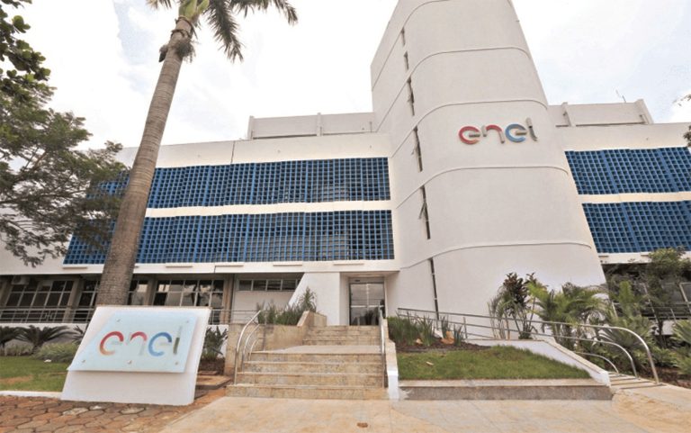ENEL É MULTADA EM R$ 62 MILHÕES PELA AGR/ANEEL