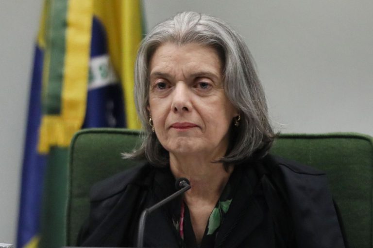 CÁRMEN LÚCIA MANDA TRF4 SOLTAR PRESOS POR CONDENAÇÃO EM 2ª INSTÂNCIA