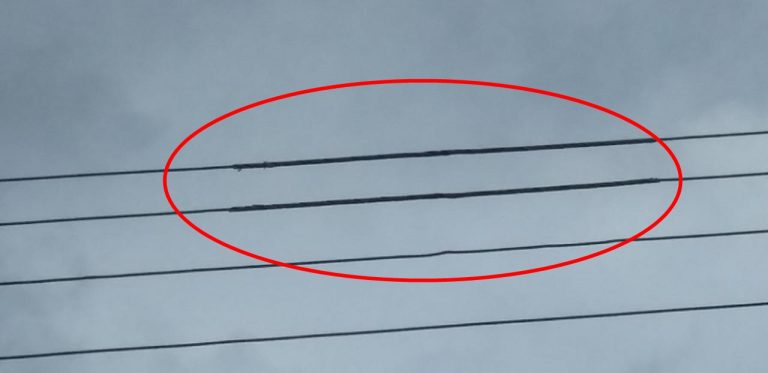 PROBLEMA RESOLVIDO: APÓS MATÉRIA NO BLOG DO BADIINHO, ENEL PROMOVE REPAROS EM CABOS DE ALTA TENSÃO EM RUA DO BAIRRO PONTAL NORTE