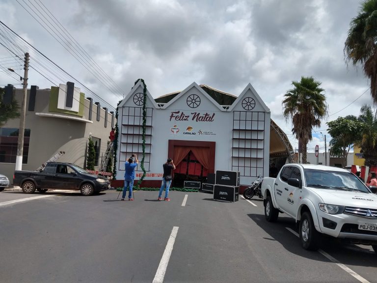 PAPAI NOEL CHEGA EM CATALÃO NESTA QUINTA-FEIRA (05/12); RECEPÇÃO SERÁ NO POSTO JK DE ONDE PARTIRÁ PARA A SUA CASINHA