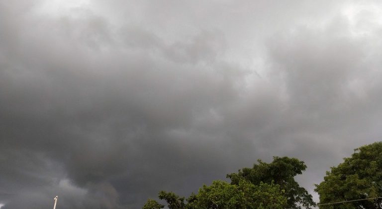 NOVO COMUNICADO DE ALERTA DE CHUVAS FORTES FOI EMITIDO PELO LABORATÓRIO DE CLIMATOLOGIA DA UFCAT NESTA QUARTA-FEIRA (04)