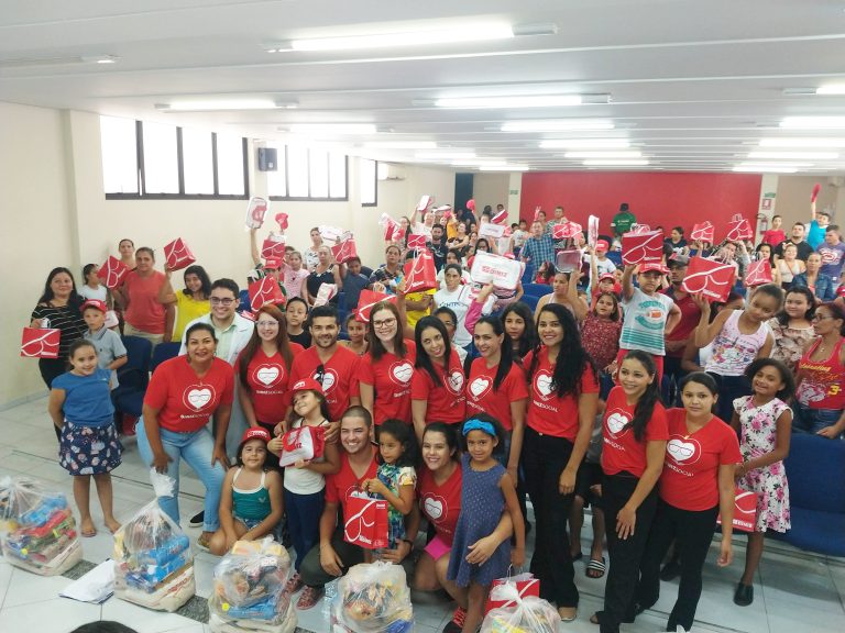 EM CATALÃO, PROJETO DINIZ SOCIAL BENEFICIA 100 CRIANÇAS DE ESCOLAS PÚBLICAS COM CONSULTAS OFTALMOLÓGICAS E DOAÇÕES DE ÓCULOS