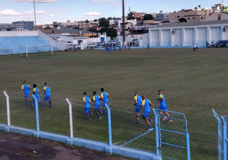 TIME DO CRAC FOI APRESENTADO NESTA SEGUNDA-FEIRA (16); VEJA NO BLOG DO BADIINHO, O ELENCO PARA O GOIANÃO 2020