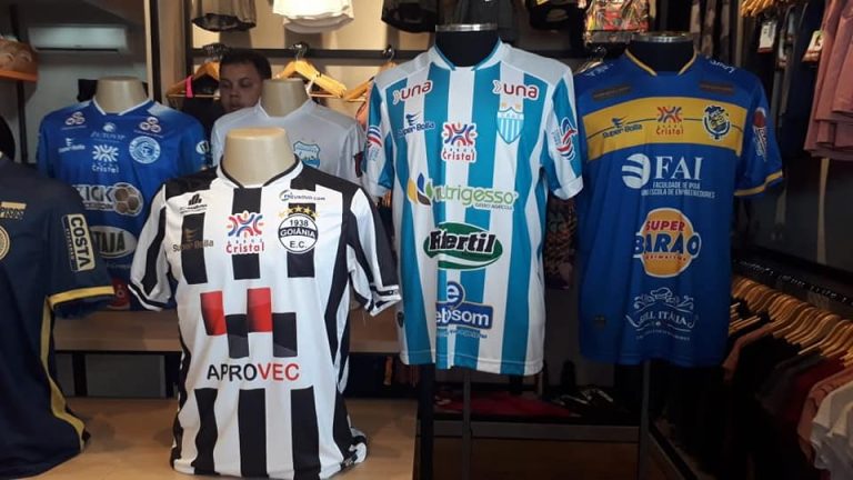 CLUBES RECEBEM UNIFORMES PARA A DISPUTA DO GOIANÃO 2020; VEJA NO BLOG DO BADIINO COMO FICOU A NOVA CAMISA DO CRAC DE CATALÃO