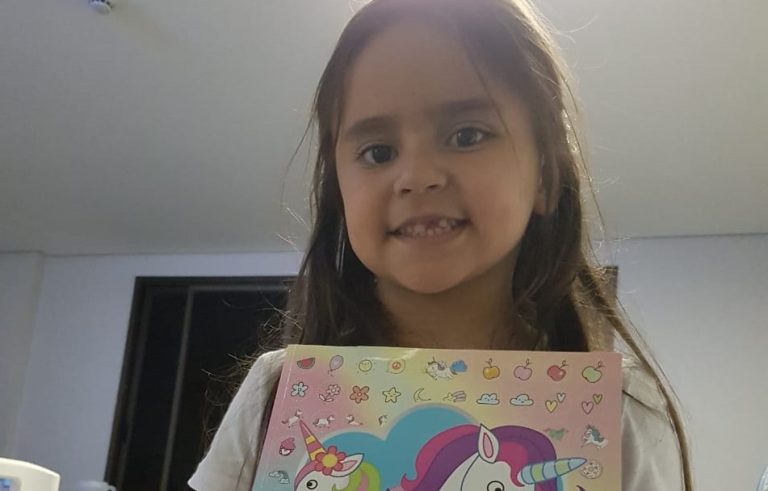 MENINA DE 5 ANOS QUE CAIU DE TOBOÁGUA DO CLUBE RECREIO COLONIAL DEIXA A UTI DO HUGOL; POSSIBILIDADE É DE ALTA AINDA NESTA SEMANA