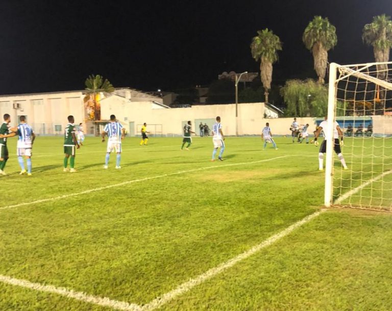 CRAC DE CATALÃO MARCA TRÊS VEZES EM CIMA DO UBERLÂNDIA EM JOGO AMISTOSO NO ESTÁDIO GENERVINO DA FONSECA