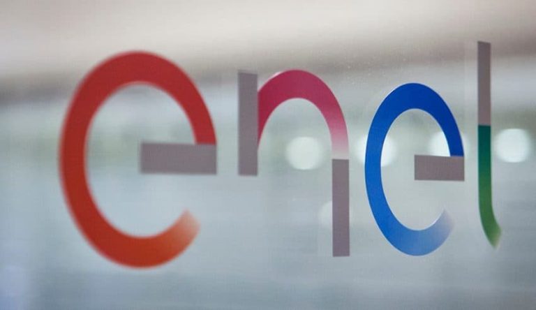 EM NOTA, ENEL AFIRMA QUE ROMPIMENTO DE CABO PROVOCOU FALTA DE ENERGIA NO SETOR ALVINO ALBINO; CIDADE AINDA SOFRE COM OSCILAÇÕES