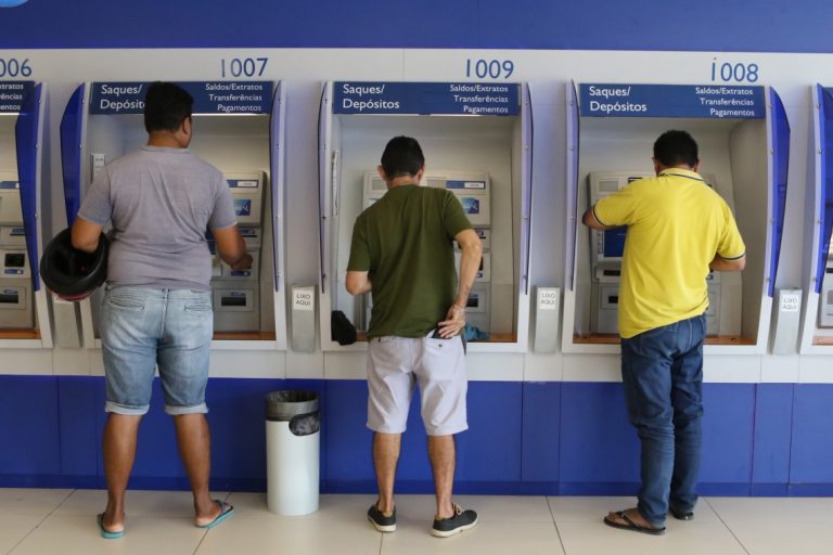 BANCOS FECHAM NA SEGUNDA E TERÇA-FEIRA DE CARNAVAL