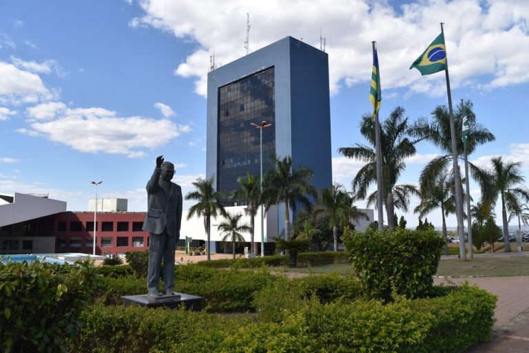 CAPITAL DE GOIÁS: PREFEITURA DE GOIÂNIA FARÁ CONCURSO PÚBLICO QUASE 2 MIL VAGAS