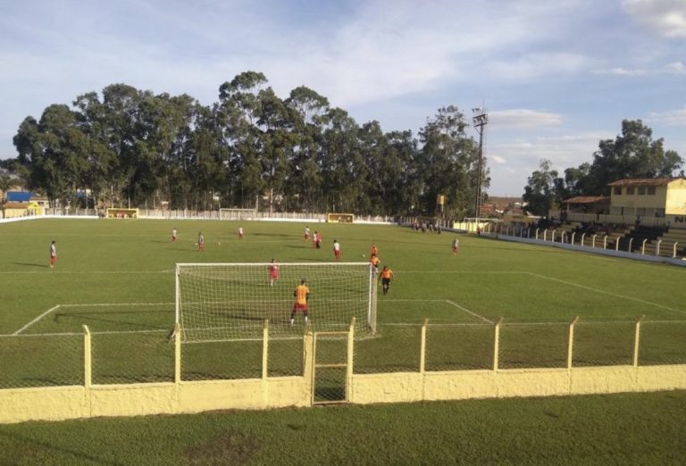 CRAC VENCE, ENTRA NO G-8 E DEIXA ANAPOLINA EM SITUAÇÃO DELICADA NO GOIANÃO