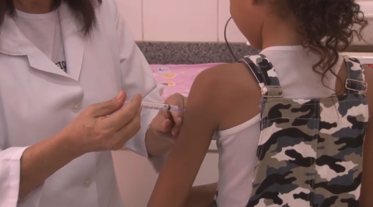 CAMPANHA DE VACINAÇÃO EM CATALÃO E EM TODO O ESTADO DE GOIÁS, SEGUE ATÉ O PRÓXIMO DIA 13 DE MARÇO